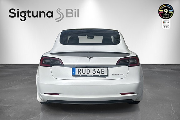 Tesla Model 3 4 of 25