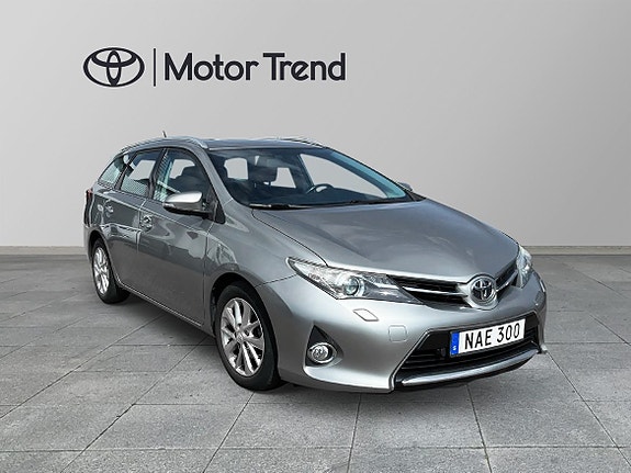 Toyota Auris 6 of 11
