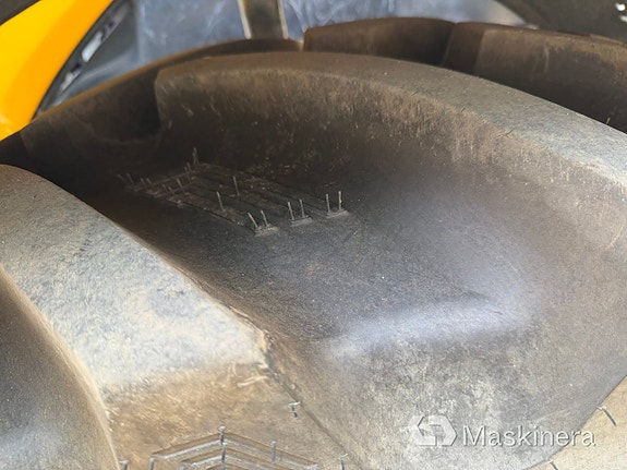 Traktor JCB Fasttrack 8250 10 of 27