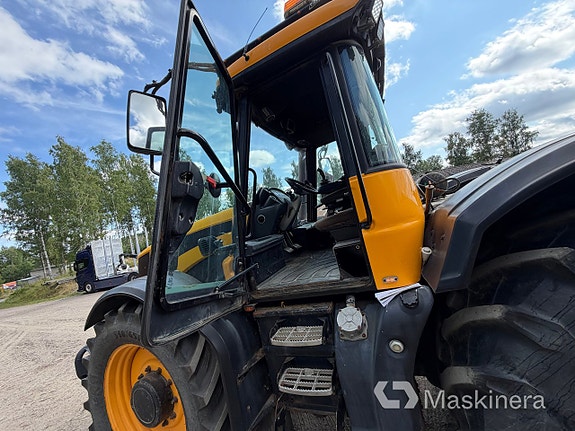 Traktor JCB Fasttrack 8250 17 of 27