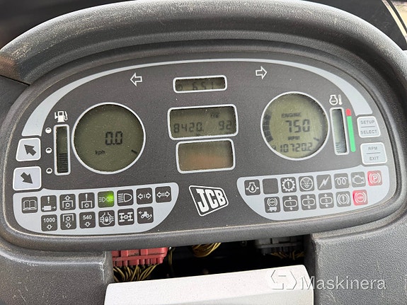 Traktor JCB Fasttrack 8250 21 of 27