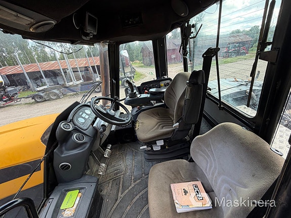 Traktor JCB Fasttrack 8250 18 of 27