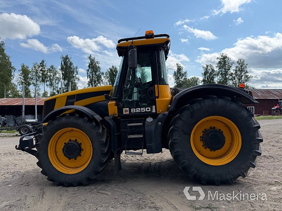 Traktor JCB Fasttrack 8250 8 of 27