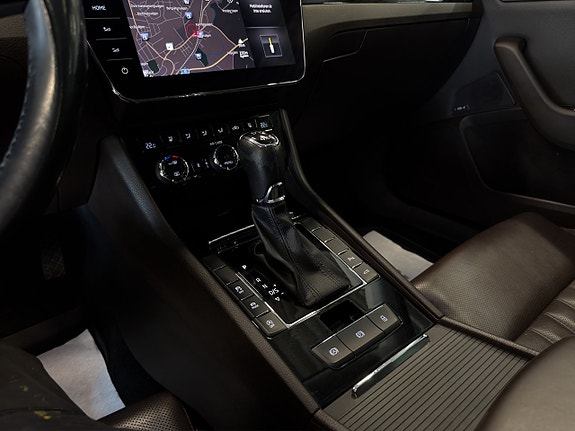 Skoda Superb 21 of 28