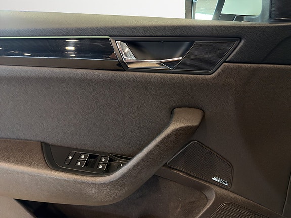 Skoda Superb 23 of 28