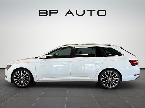 Skoda Superb 3 of 28
