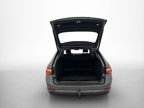 Skoda Superb 30 of 30