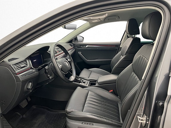 Skoda Superb 14 of 30