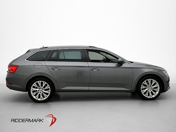 Skoda Superb 9 of 30