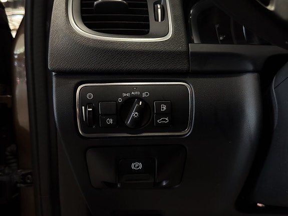 Volvo V60 Cross Country 21 of 25