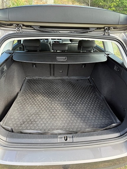 Volkswagen Golf VII 10 of 10