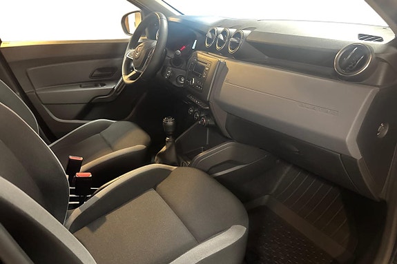 Dacia Duster 10 of 15