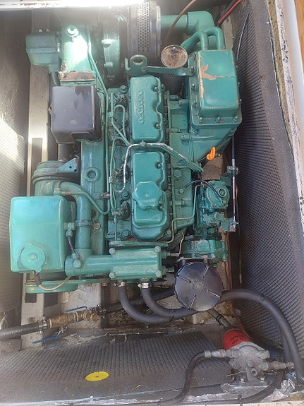 Motorbåt i toppskick perfekt för sommarens äventyr 4 of 7