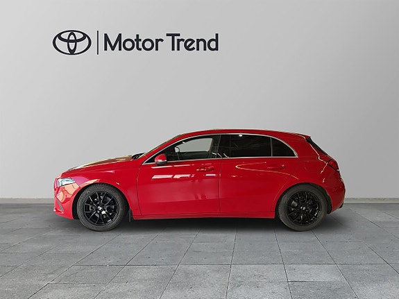 Mercedes-Benz A200 d 3 of 11