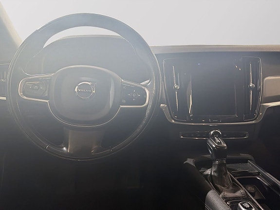 Volvo V90 9 of 11