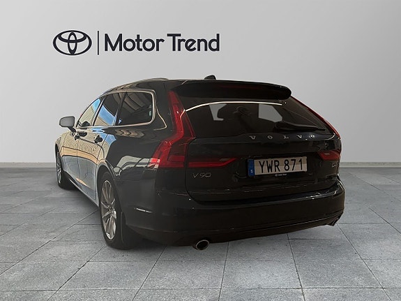 Volvo V90 2 of 11