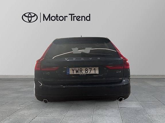 Volvo V90 4 of 11