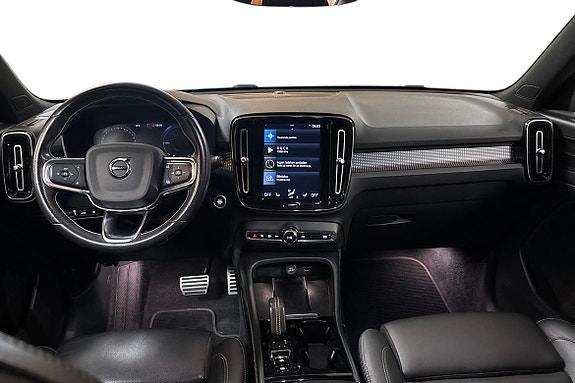Volvo XC40 9 of 14
