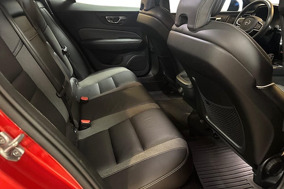 Volvo S60 11 of 14