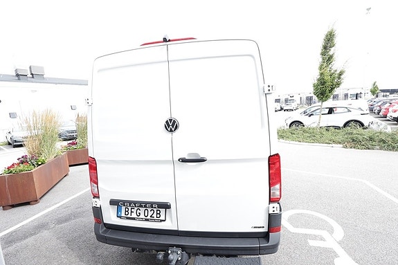 Volkswagen Crafter 13 of 23