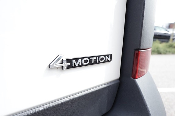 Volkswagen Crafter 21 of 23