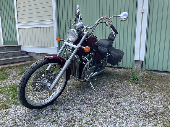 Suzuki Intruder 2 of 8