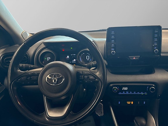 Toyota Yaris 10 of 11