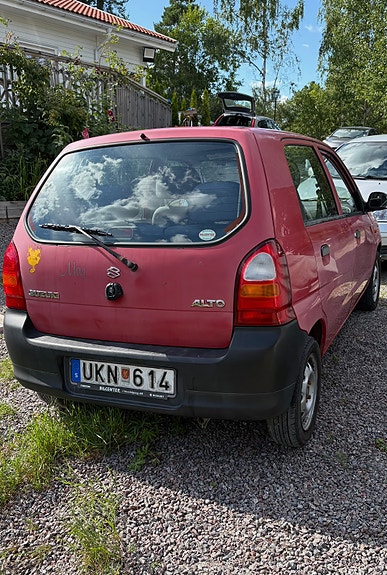 Suzuki Alto 2 of 10