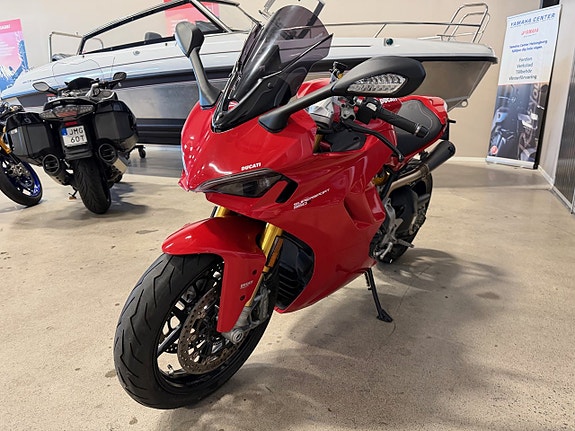 Ducati Supersport 950 S Akrapovic 4 of 5