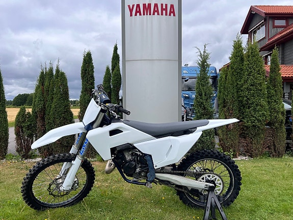 Husqvarna TC 125 2 of 7
