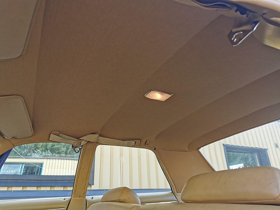 Chrysler New Yorker 11 of 15