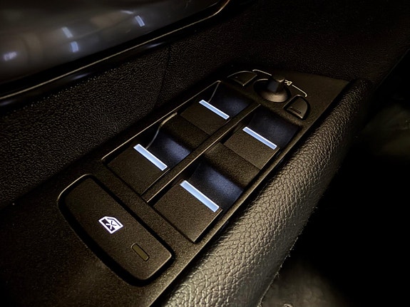 Land Rover Range Rover Evoque 19 of 30