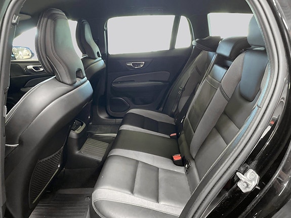 Volvo V60 10 of 22