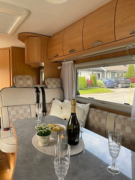 Bürstner i681 Elegance 5 of 12