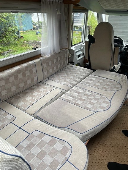 Bürstner i681 Elegance 11 of 12