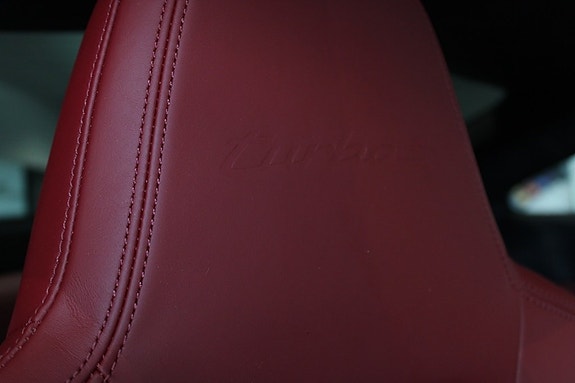 Porsche 911 Turbo S 18 of 18