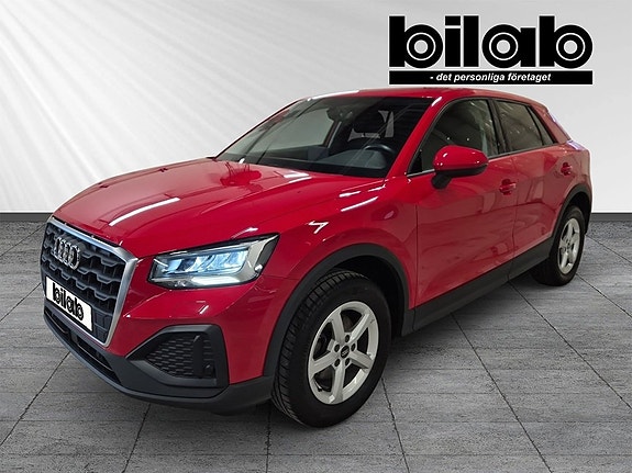 Audi Q2 2 of 10