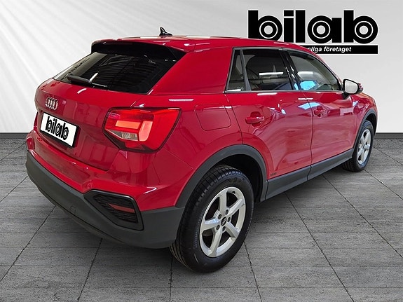 Audi Q2 3 of 10