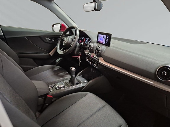 Audi Q2 7 of 10