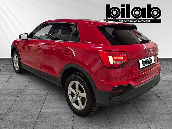 Audi Q2 4 of 10