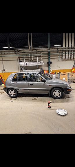 Daihatsu Charade 4 of 7