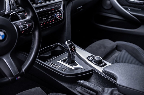 BMW 440i 17 of 27