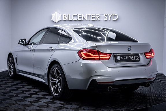 BMW 440i 12 of 27