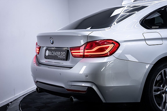 BMW 440i 10 of 27