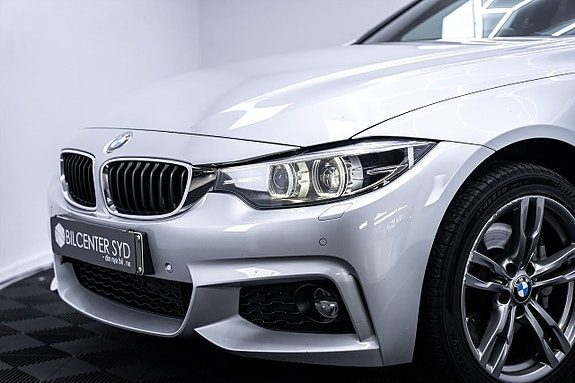 BMW 440i 2 of 27