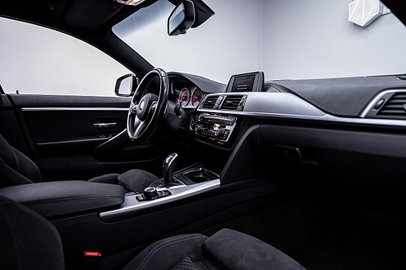 BMW 440i 26 of 27