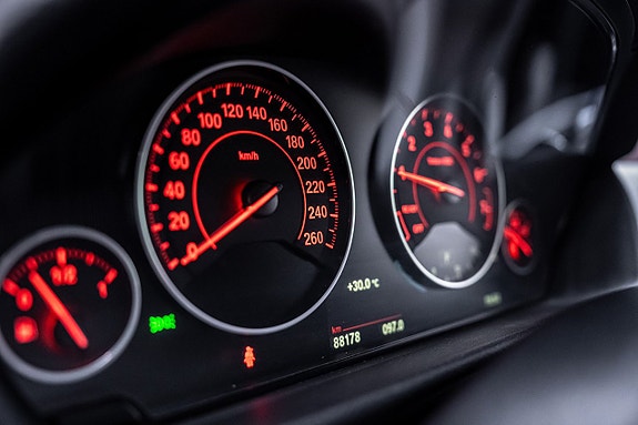 BMW 440i 18 of 27