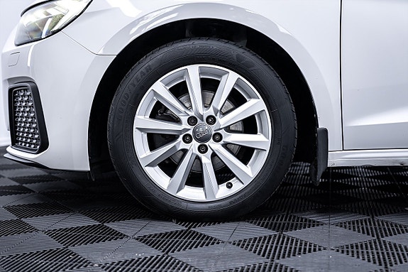 Audi A1 4 of 27