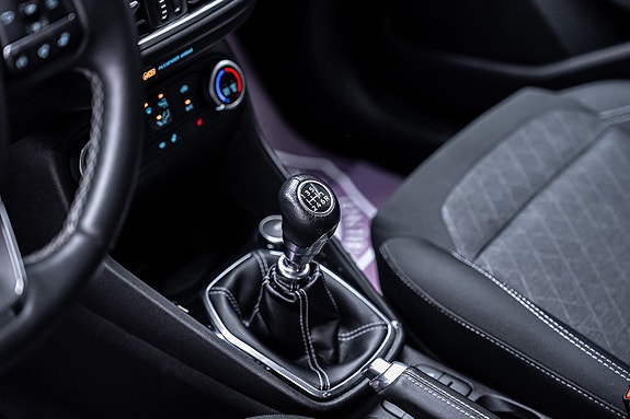 Ford Fiesta 17 of 27