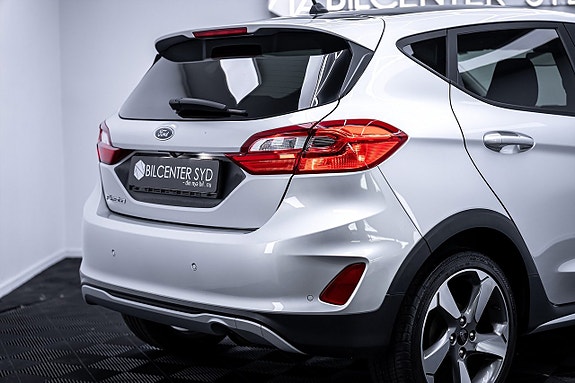 Ford Fiesta 10 of 27